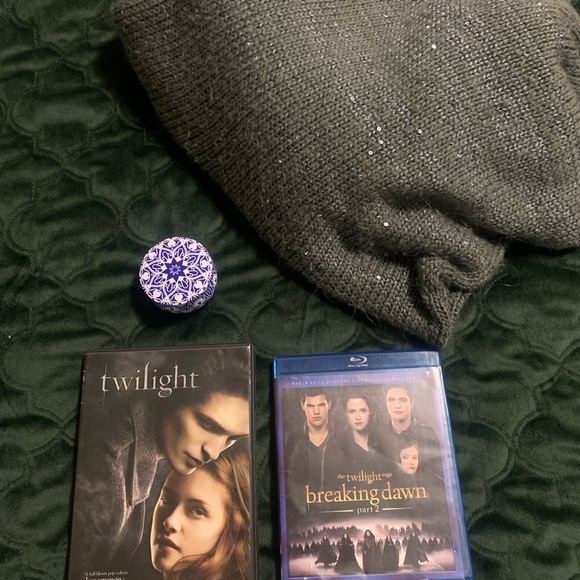 Twilight Night In with a Double Feature - Picture 4 of 11